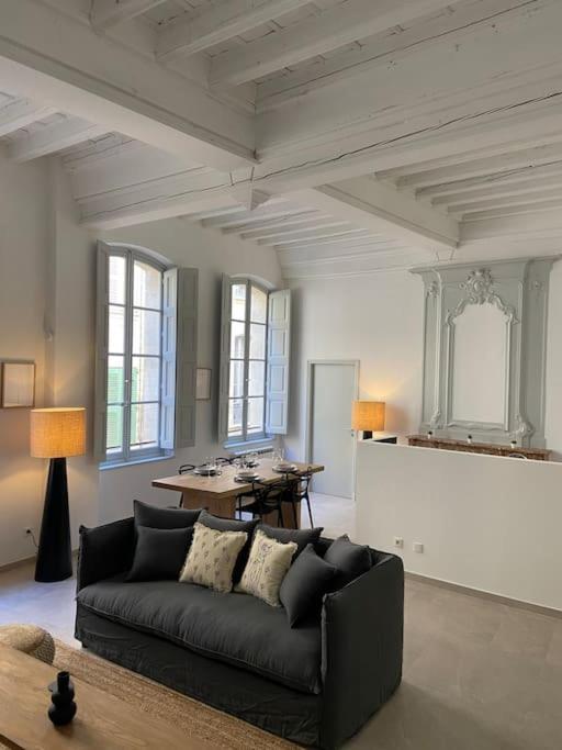 Appartement Avec Ventilateurs Proche Du Palais Des Papes Avignon Luaran gambar